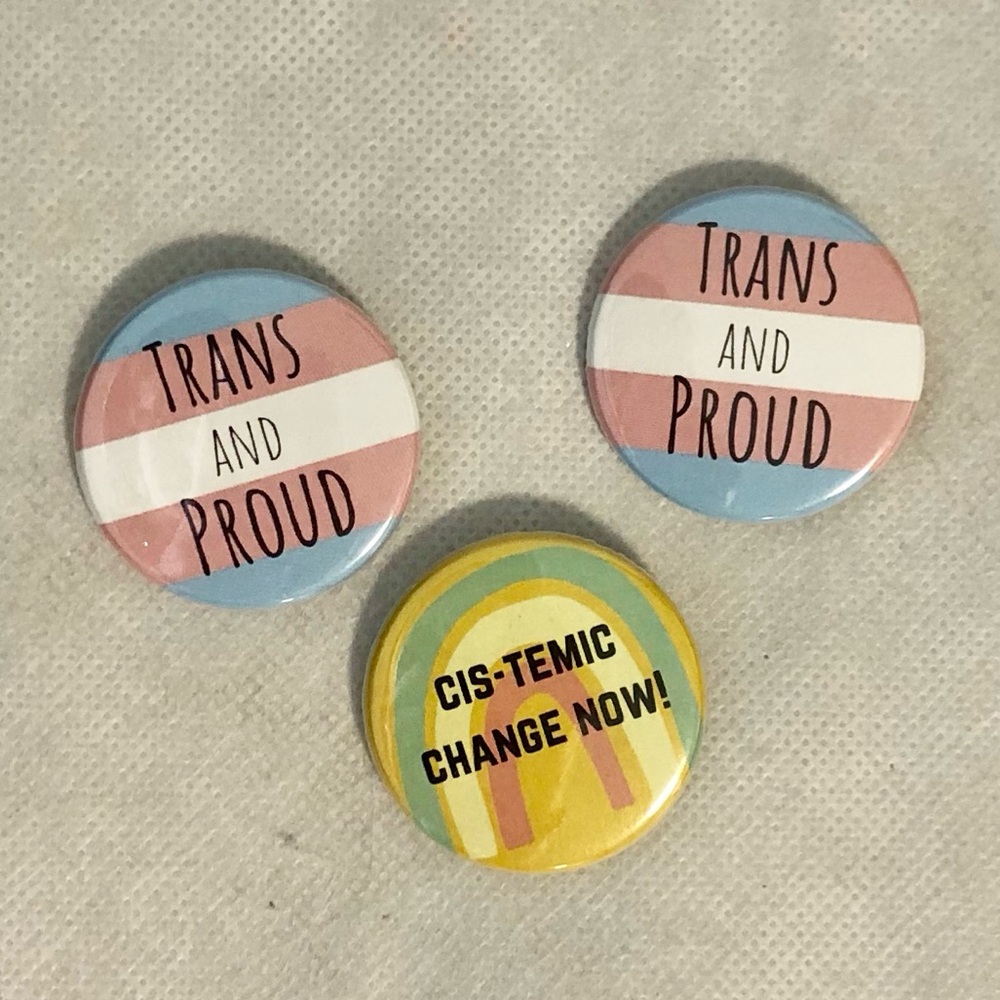 ❤️ Trans Pride Pin Buttons 3 Pack - Picture 1 of 4